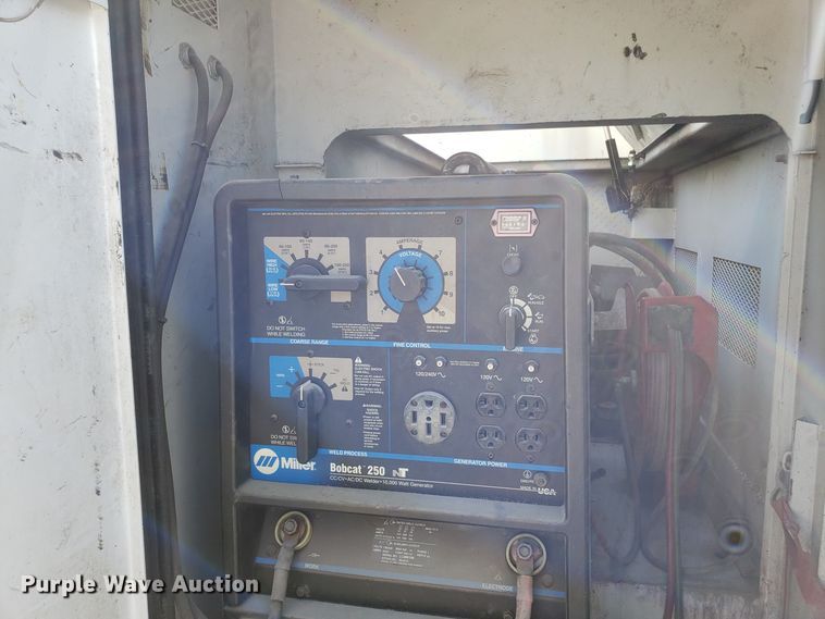 image for item DG7535 2006 Sterling Acterra service truck with crane