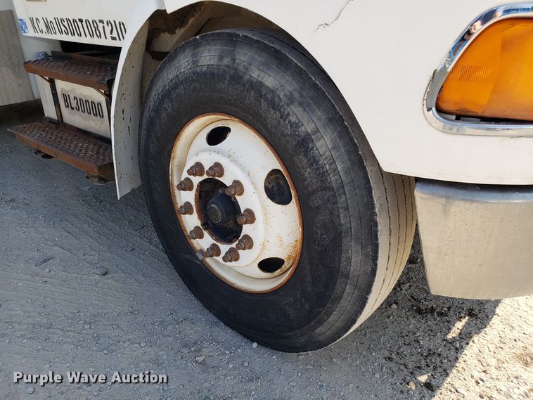 image for item DG7535 2006 Sterling Acterra service truck with crane