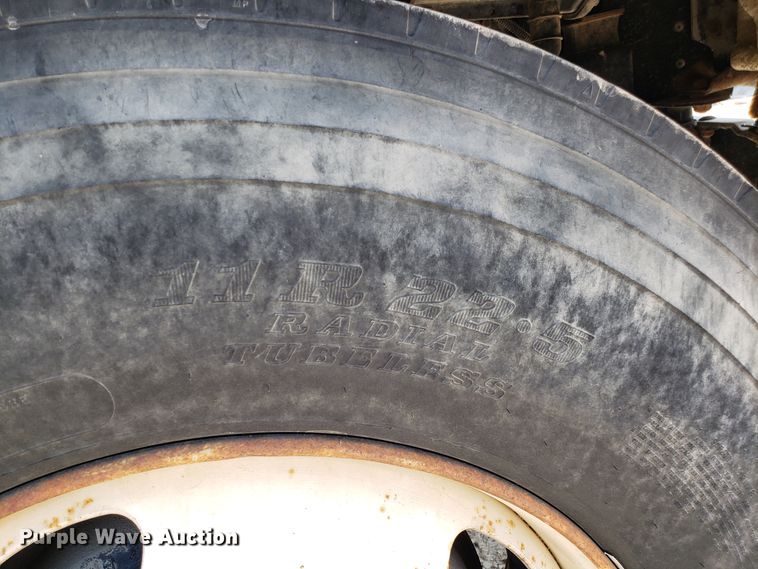 image for item DG7535 2006 Sterling Acterra service truck with crane