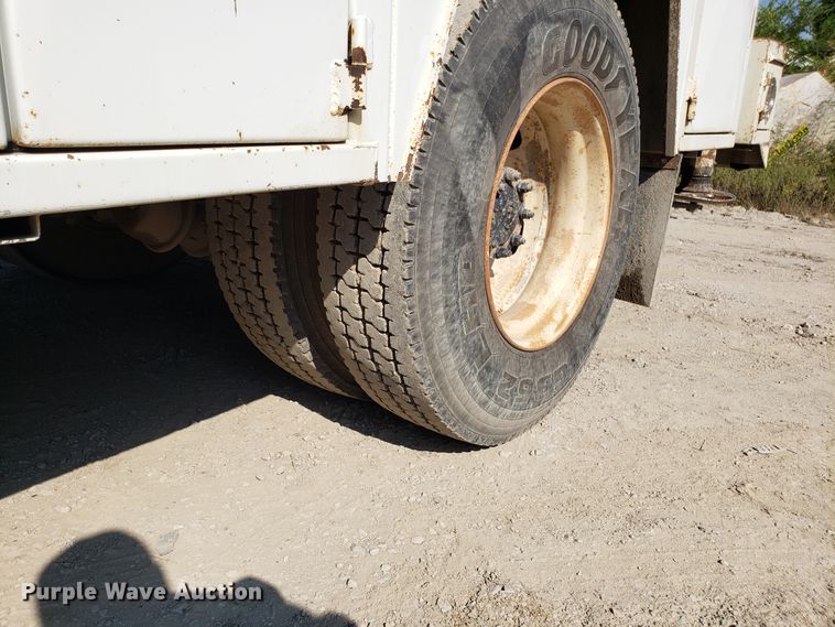 image for item DG7535 2006 Sterling Acterra service truck with crane