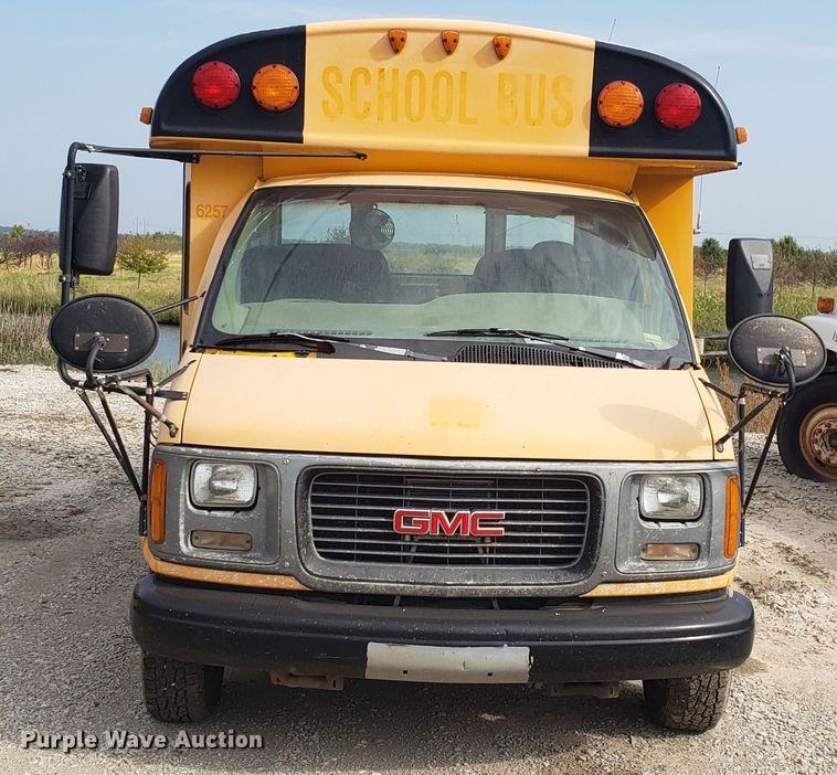 image for item DG7539 1998 GMC Savana G3500 school bus