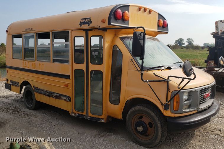 image for item DG7539 1998 GMC Savana G3500 school bus