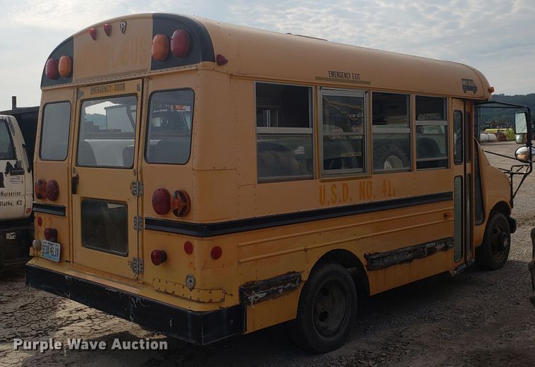 image for item DG7539 1998 GMC Savana G3500 school bus