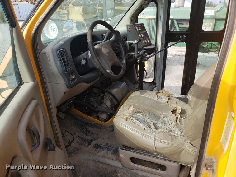 image for item DG7539 1998 GMC Savana G3500 school bus
