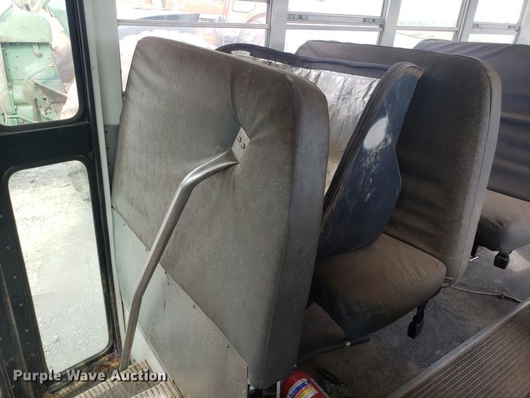 image for item DG7539 1998 GMC Savana G3500 school bus