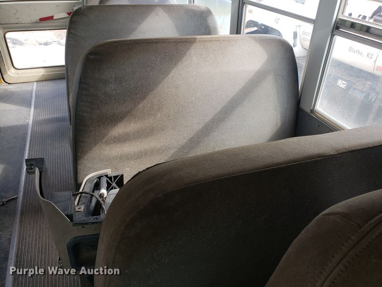 image for item DG7539 1998 GMC Savana G3500 school bus