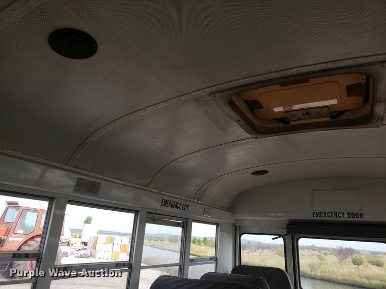 image for item DG7539 1998 GMC Savana G3500 school bus