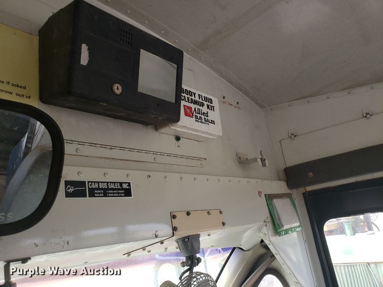 image for item DG7539 1998 GMC Savana G3500 school bus