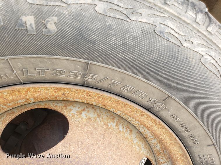 image for item DG7539 1998 GMC Savana G3500 school bus