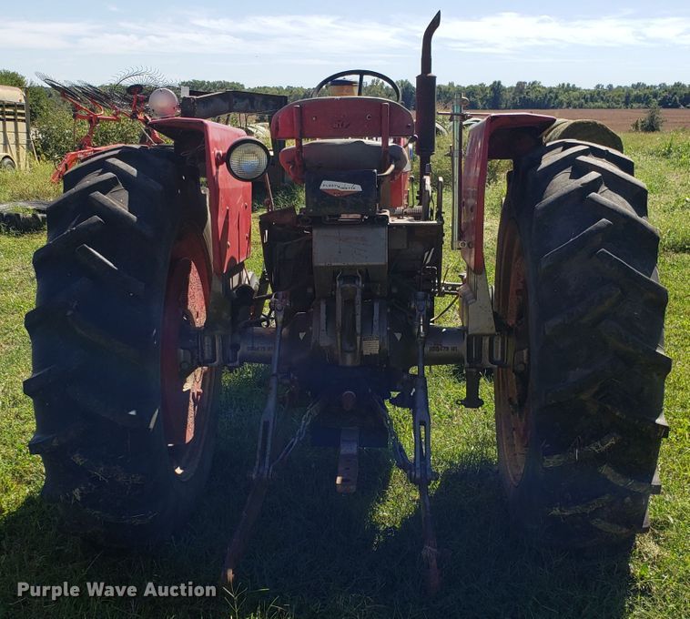 image for item DG7572 Massey Ferguson 180 tractor
