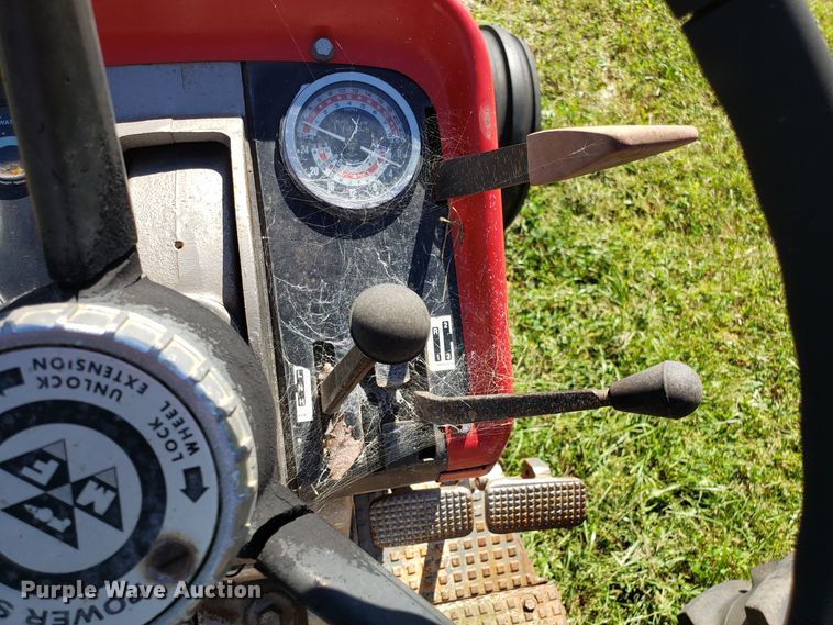 image for item DG7572 Massey Ferguson 180 tractor