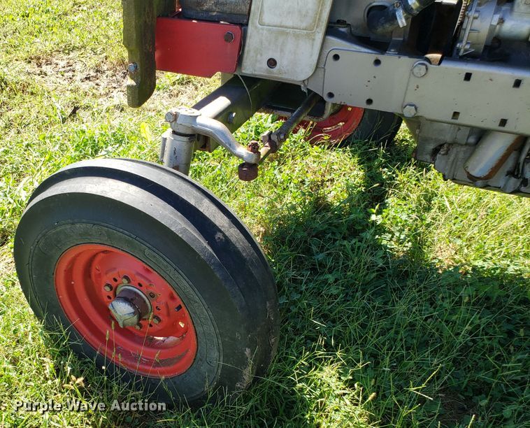 image for item DG7572 Massey Ferguson 180 tractor