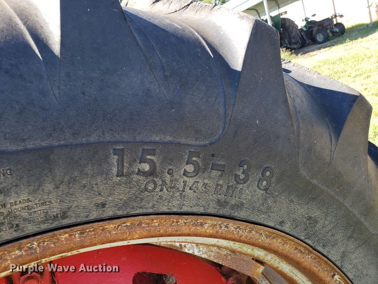 image for item DG7572 Massey Ferguson 180 tractor