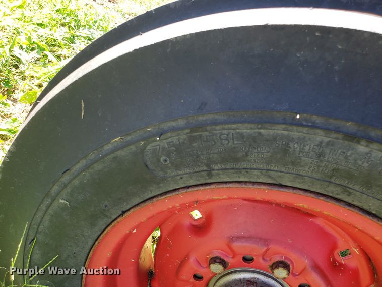 image for item DG7572 Massey Ferguson 180 tractor