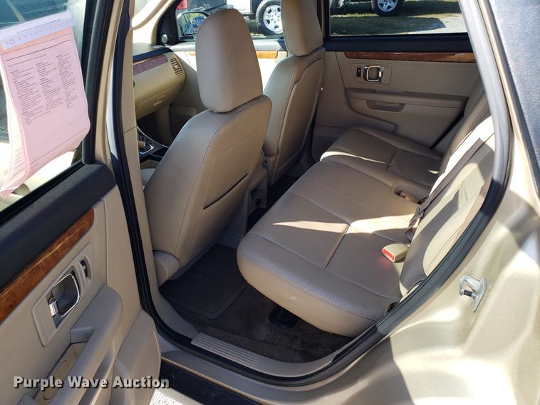 image for item DG7599 2007 Suzuki XL-7