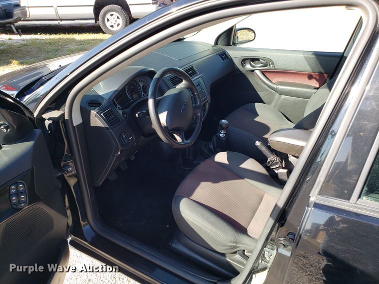 image for item DG7601 2007 Ford Focus
