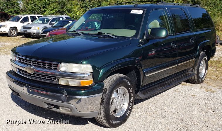 image for item DG7603 2003 Chevrolet Suburban 1500 SUV