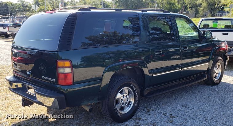 image for item DG7603 2003 Chevrolet Suburban 1500 SUV
