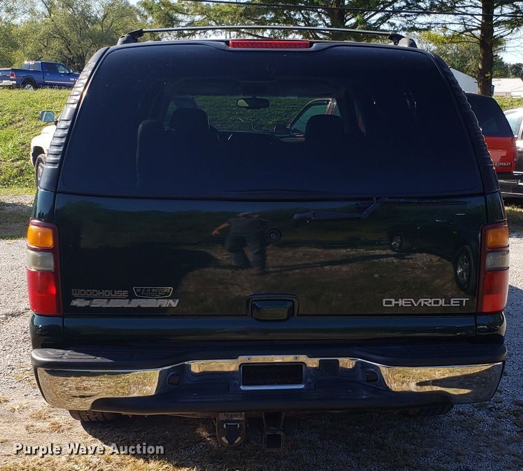 image for item DG7603 2003 Chevrolet Suburban 1500 SUV