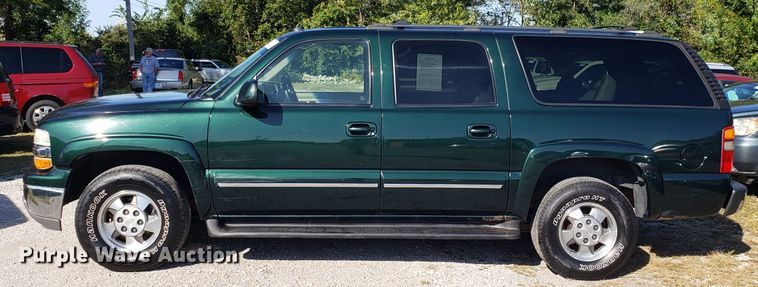 image for item DG7603 2003 Chevrolet Suburban 1500 SUV