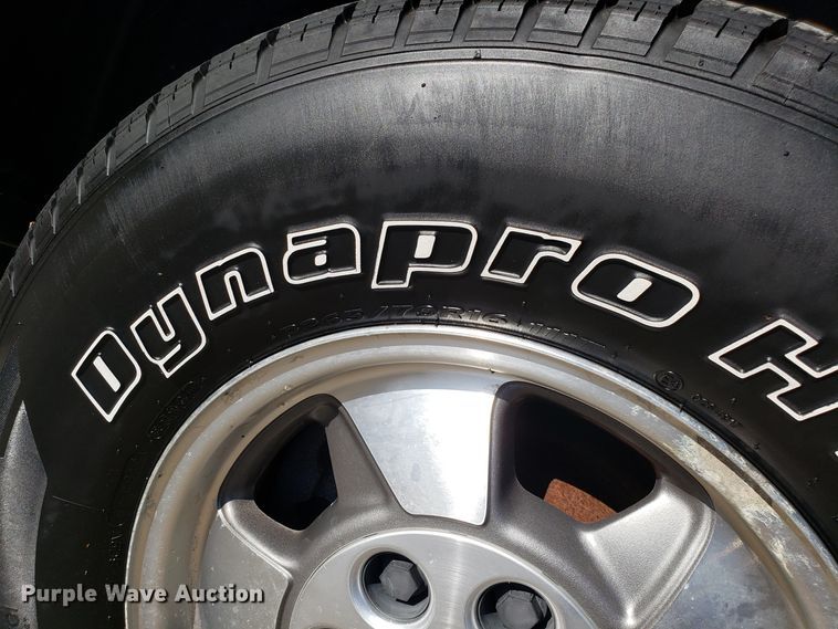 image for item DG7603 2003 Chevrolet Suburban 1500 SUV