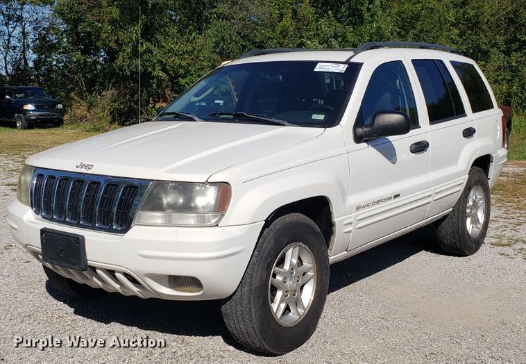 image for item DG7609 2002 Jeep Grand Cherokee SUV