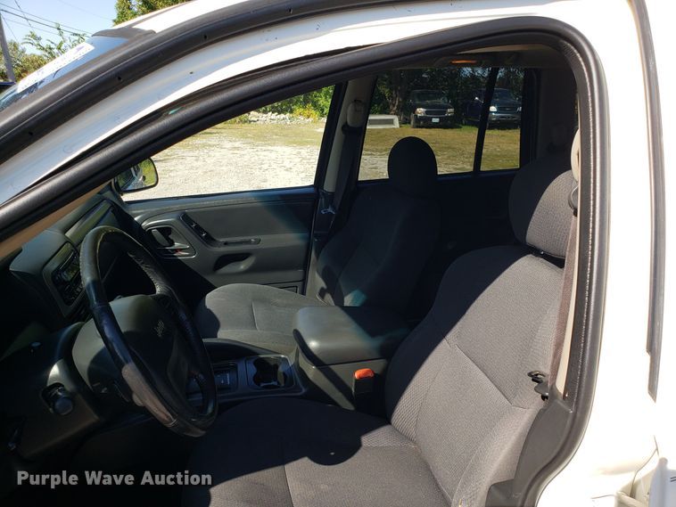 image for item DG7609 2002 Jeep Grand Cherokee SUV