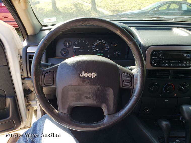 image for item DG7609 2002 Jeep Grand Cherokee SUV