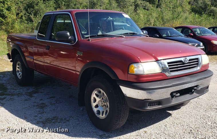 image for item DG7610 1998 Mazda B4000 Cab Plus pickup truck