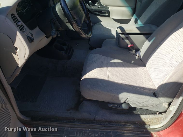 image for item DG7610 1998 Mazda B4000 Cab Plus pickup truck