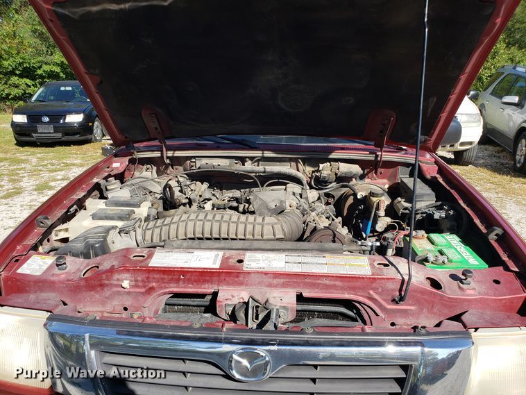 image for item DG7610 1998 Mazda B4000 Cab Plus pickup truck