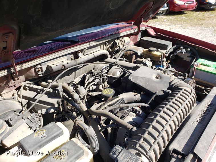 image for item DG7610 1998 Mazda B4000 Cab Plus pickup truck