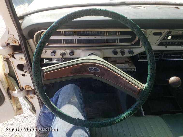 image for item DG7611 1971 Ford F250 Custom pickup truck