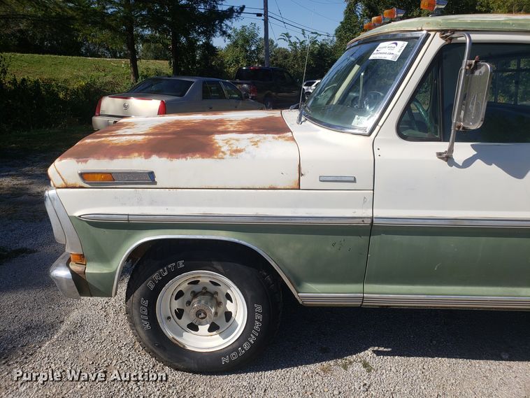 image for item DG7611 1971 Ford F250 Custom pickup truck