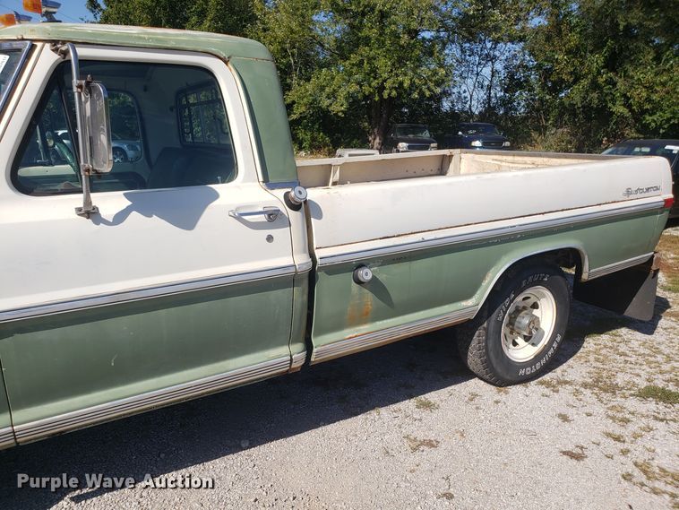 image for item DG7611 1971 Ford F250 Custom pickup truck