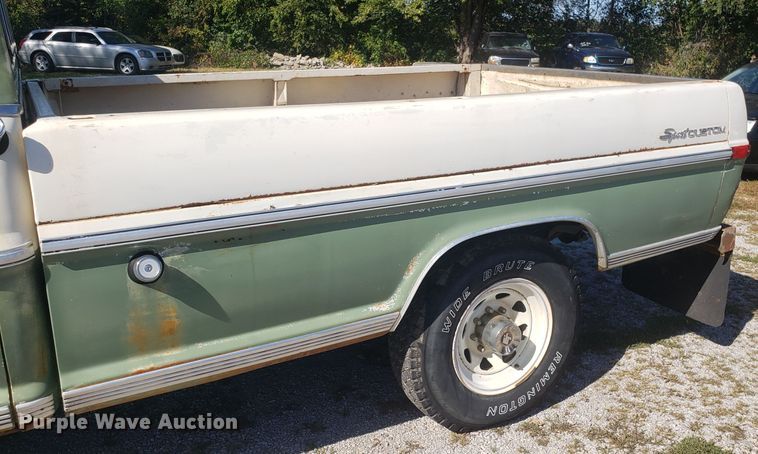 image for item DG7611 1971 Ford F250 Custom pickup truck