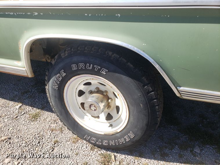 image for item DG7611 1971 Ford F250 Custom pickup truck