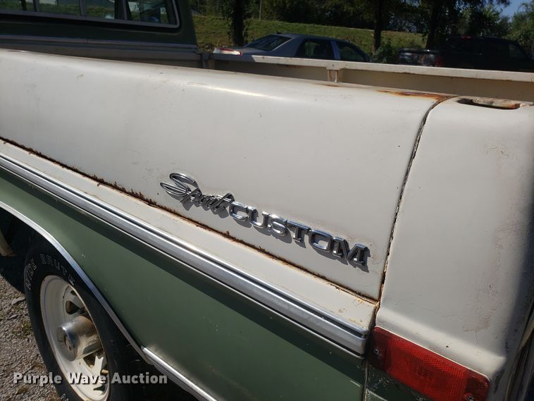 image for item DG7611 1971 Ford F250 Custom pickup truck