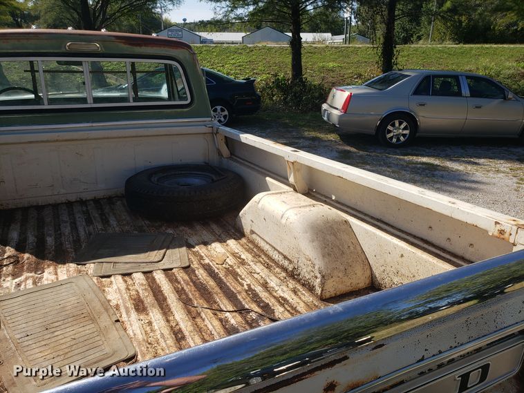 image for item DG7611 1971 Ford F250 Custom pickup truck