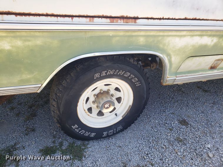 image for item DG7611 1971 Ford F250 Custom pickup truck