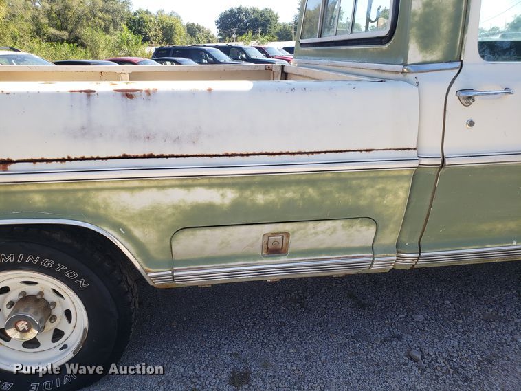 image for item DG7611 1971 Ford F250 Custom pickup truck