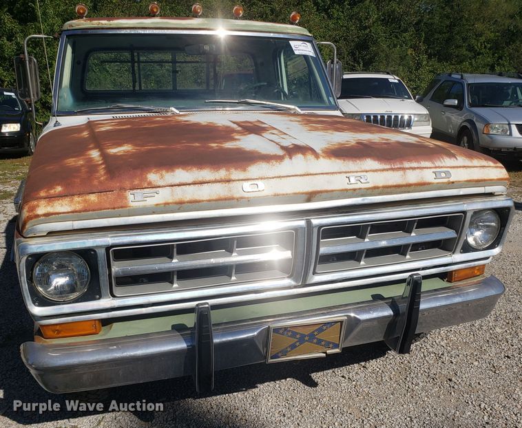image for item DG7611 1971 Ford F250 Custom pickup truck