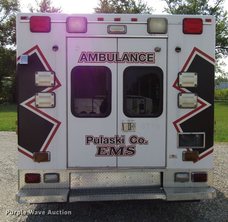 image for item DG8159 2008 Ford E450 ambulance