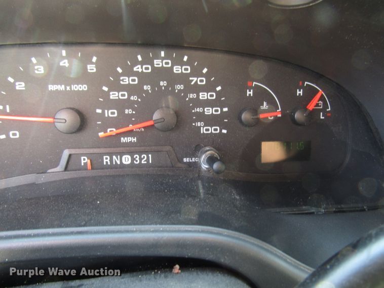 image for item DG8159 2008 Ford E450 ambulance