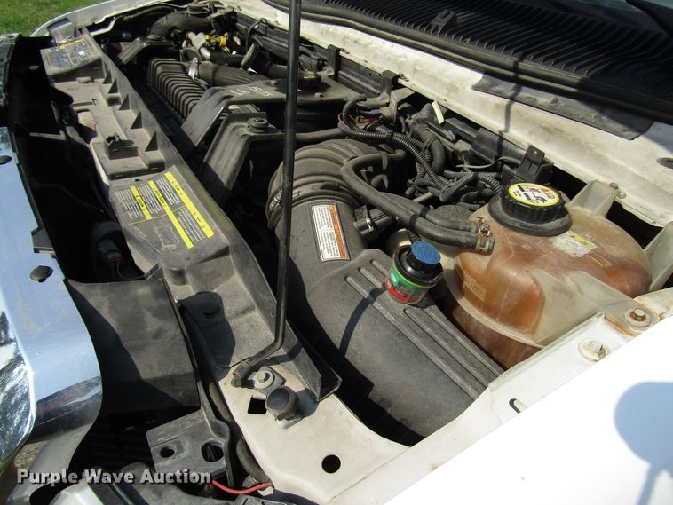 image for item DG8159 2008 Ford E450 ambulance