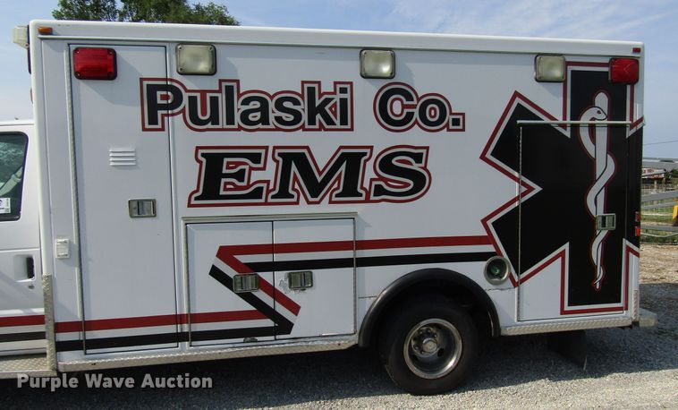 image for item DG8159 2008 Ford E450 ambulance