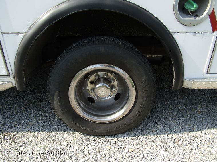 image for item DG8159 2008 Ford E450 ambulance