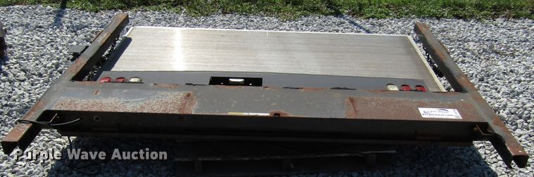 image for item DG8169 Tommy Gate 89A end gate lift