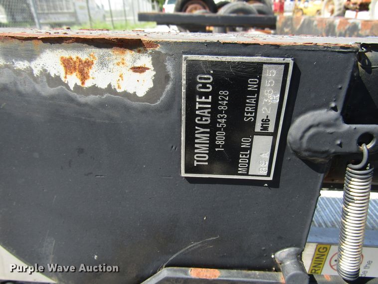 image for item DG8169 Tommy Gate 89A end gate lift