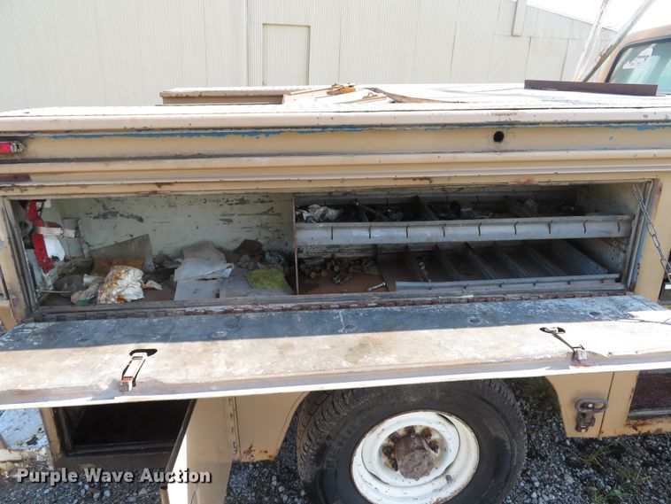 image for item DH1557 1984 Ford F250 Ext. Cab utility bed pickup truck